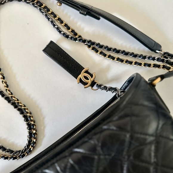 ✨ Chanel Gabrielle Bag - Immaculate Condition, Old Medium Size! ✨ - Picture 3 of 16